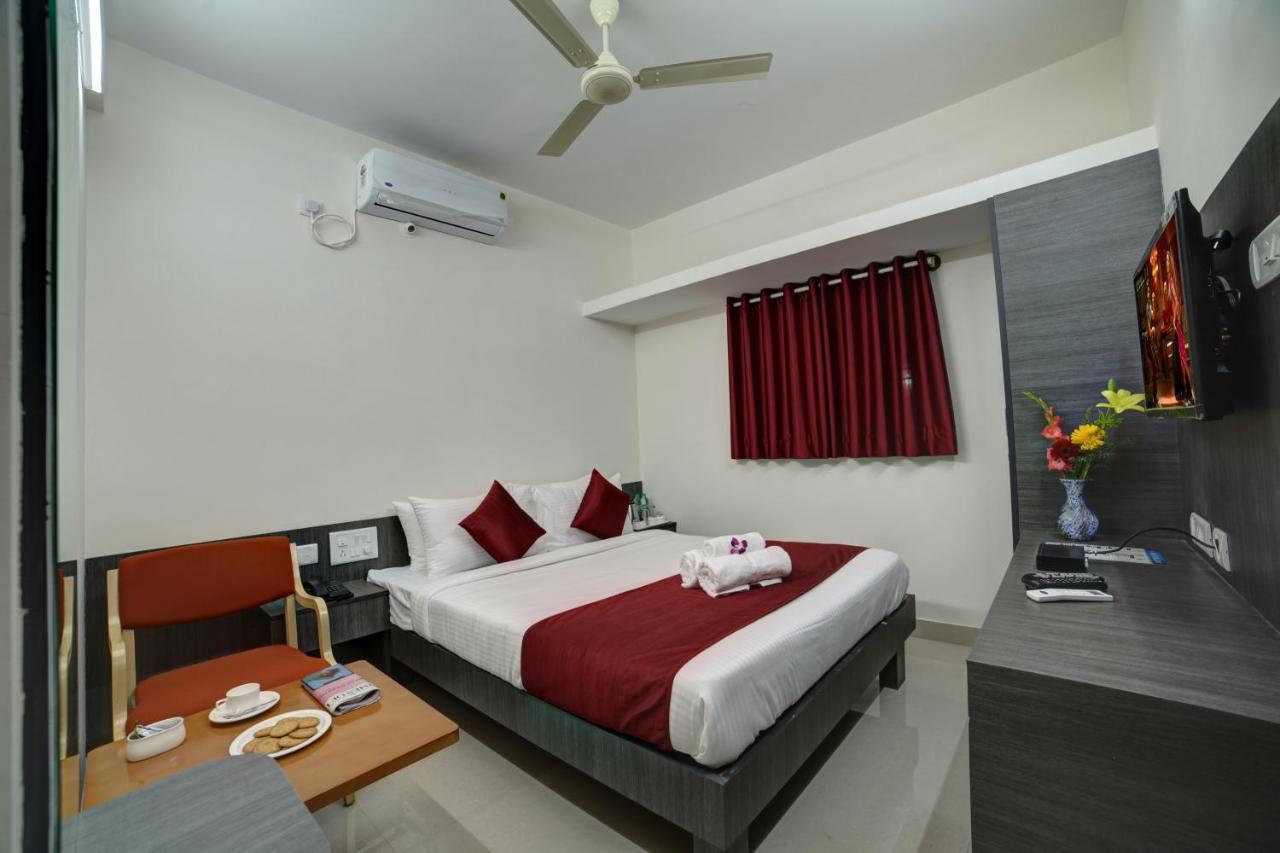 Sm Royal Suites - Hotel Near Kempegowda International Airport Bangalore Devanahalli Exterior foto